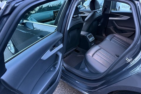 Audi A4 TDI SPORT AUTOMATIC -VIRTUAL COCKPIT -APPLE CARPLAY -REVERSE CAMERA 29