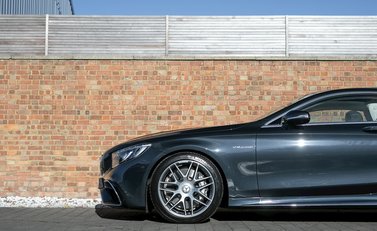 Mercedes-Benz S Class S63 Coupe 24