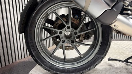 BMW R1200GS LC 2013 LOTS OF EXTRAS FULL LUGGAGE ONLY 36K SERVICED 44