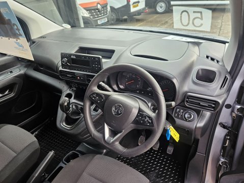 Vauxhall Combo L2H1 2300 SPORTIVE S/S 8