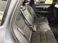 Volvo V90 2.0 D5 PowerPulse R-Design Pro Estate 5dr Diesel Auto AWD Euro 6 (235PS) 38