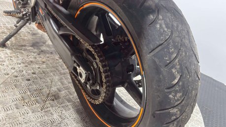 KTM Supermoto 2010 28K GOOD RUNNING PROJECT BIKE FULL LUGGAGE RUNS WELL 990CC 10