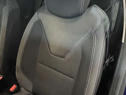 Renault Clio 0.9 Clio Play TCe 5dr 39