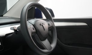 Tesla Model Y PERFORMANCE White Interior Deep Blue Metallic One Owner 20" Alloys 18