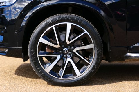 Volvo XC90 2.0 XC90 + B5 MHEV AWD Auto 4WD 5dr 10