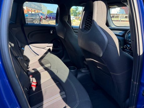 Mini Hatch 1.5 Cooper Sport Steptronic Euro 6 (s/s) 5dr 13