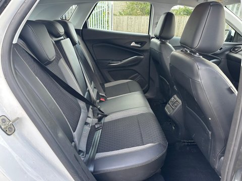Vauxhall Grandland X BUSINESS EDITION NAV 13