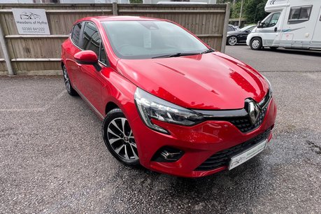 Renault Clio 1.0 ICONIC TCE 5 Dr