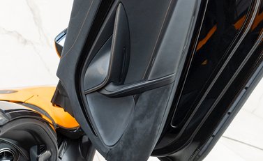 McLaren 720S Spider Performance 27