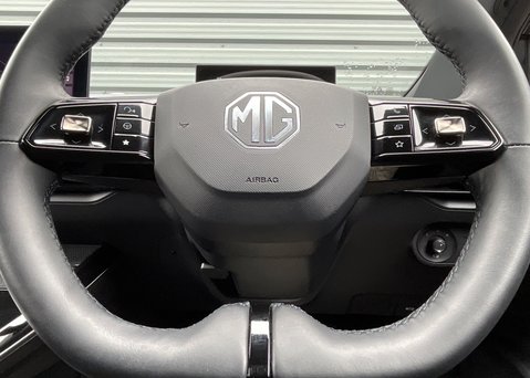 MG MG4 EV 64kWh TROPHY 22