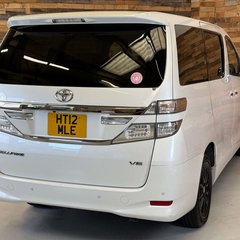Toyota Vellfire V6 L Edition 4