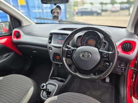 Toyota Aygo 1.0 VVT-i x-trend Funroof 5dr Petrol x-shift Euro 6 (71 ps) 6