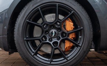 Aston Martin DBX '1913 Package' 17