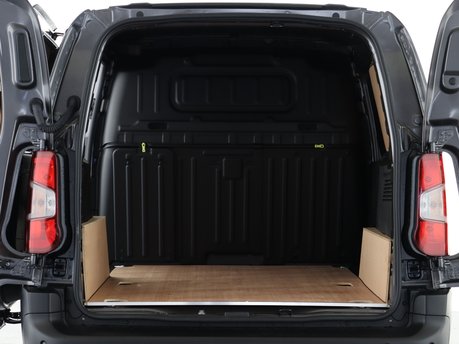 Peugeot Partner Standard 650 1.5 BlueHDi 100 Professional Premium Van 4