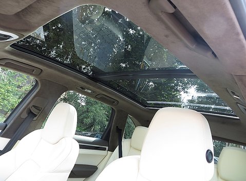 Porsche Cayenne GTS 15