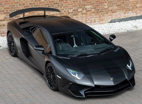 Lamborghini Aventador SV LP 750-4 Coupe 10