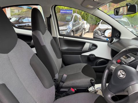 Toyota Aygo 1.0 VVT-i Move MultiMode Euro 5 5dr 18