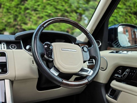 Land Rover Range Rover 2.0 Range Rover Vogue SE P400e Auto 4WD 5dr 16