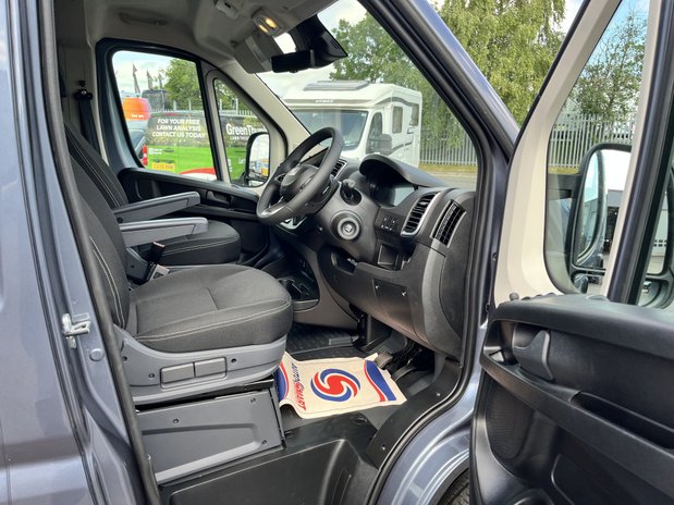 Fiat Ducato Ducato 35 L3 2.2 Multijet 140 H2 Van S&S Auto 9