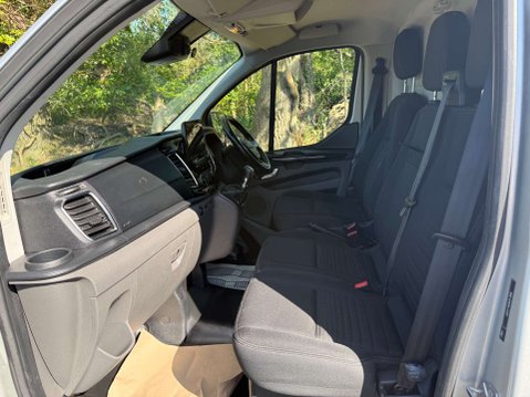 Ford Transit Custom 2.0 Transit Custom 300 Limited 23