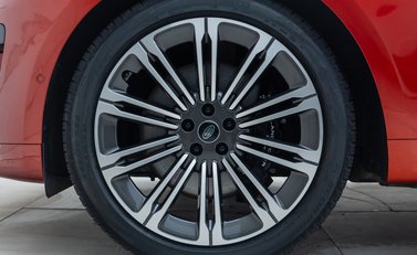 Land Rover Range Rover Sport P550e AUTOBIOGRAPHY 29