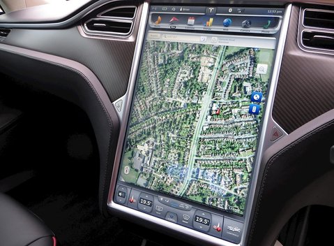 Tesla Model S P85 17