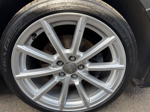 Audi A1 SPORTBACK TFSI S LINE 19