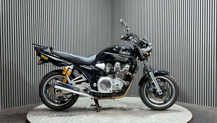 Yamaha XJR1300 2002 52K NEW MOT CLEAN BIKE OHLINS SHOCKS WARRANTY 1300CC