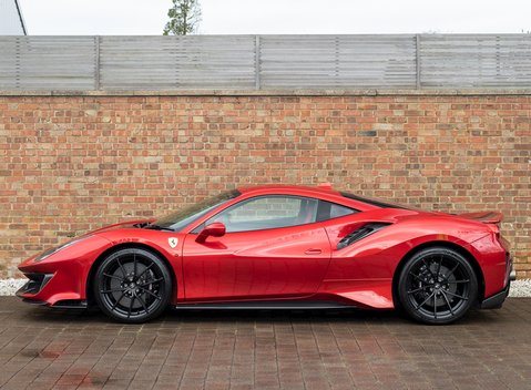 Ferrari 488 Pista 2