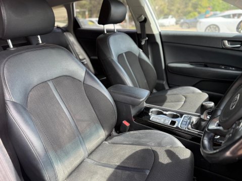 Kia Optima 1.7 CRDi 3 Sportswagon Euro 6 (s/s) 5dr 17