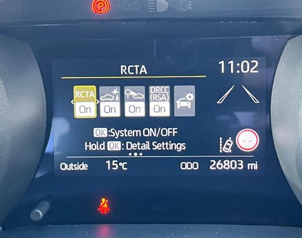 Toyota Yaris 1.5 Yaris Dynamic HEV CVT 5dr 28