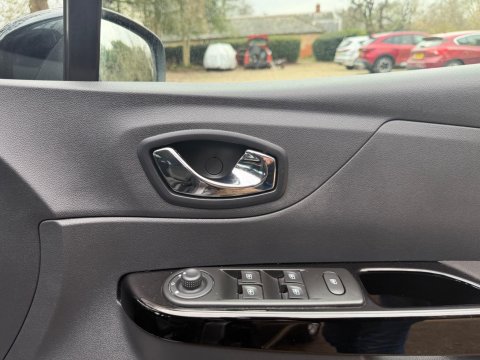 Renault Captur 0.9 TCe ENERGY Dynamique Nav Euro 6 (s/s) 5dr 24