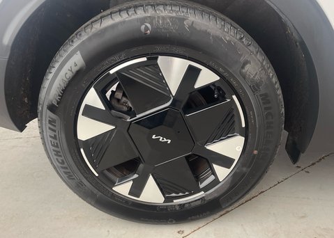 Kia Sportage 1.6 T-GDi HEV PURE 16