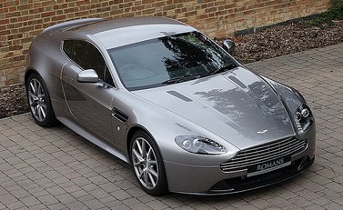Aston Martin V8 Vantage S 15