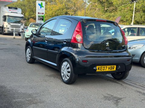 Peugeot 107 1.0 12V Urban Hatchback 5dr Petrol 2 Tronic Euro 4 (68 ps) 5