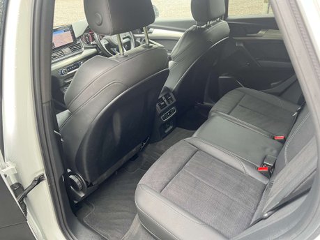Audi Q5 2.0 Q5 S Line 40 TDI MHEV Quattro Semi-Auto 4WD 5dr 42