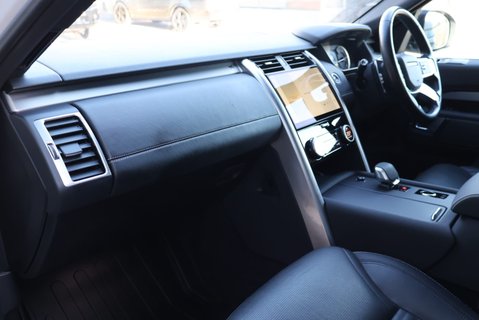 Land Rover Discovery R-DYNAMIC SE MHEV Huge spec rear seats styled by seeker  17