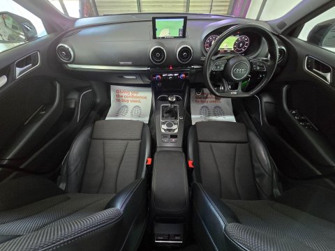 Audi A3 2.0 TFSI Black Edition Sportback Euro 6 (s/s) 5dr 3