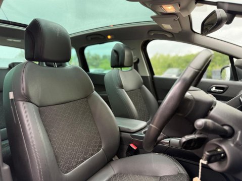 Peugeot 3008 1.6 HDi Allure Euro 5 5dr 6