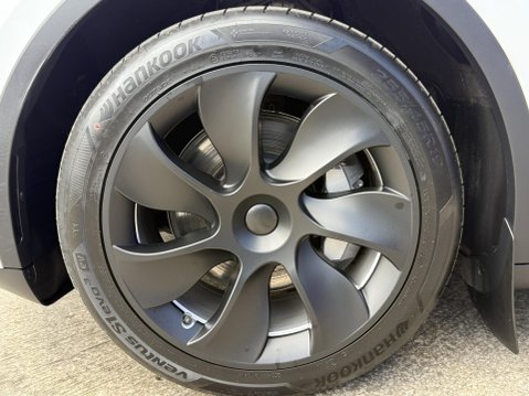 Tesla Model Y (Dual Motor) Long Range SUV 5dr Electric Auto 4WDE (384 bhp) 17