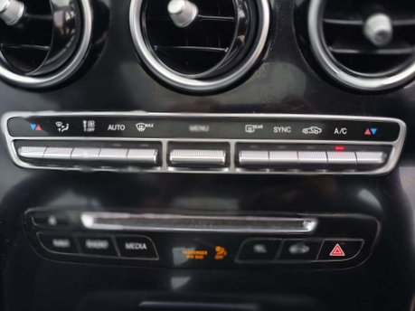 Mercedes-Benz C Class 2.1 C220d Sport (Premium Plus) Saloon 4dr Diesel G-Tronic+ Euro 6 (s/s) (17 32