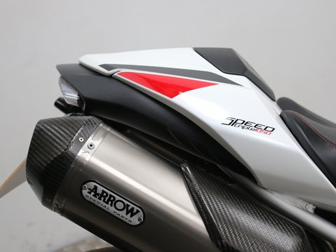 Triumph Speed Triple 1050 SPEED TRIPLE 1050 RS 41