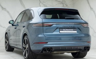 Porsche Cayenne TURBO S E-HYBRID 7
