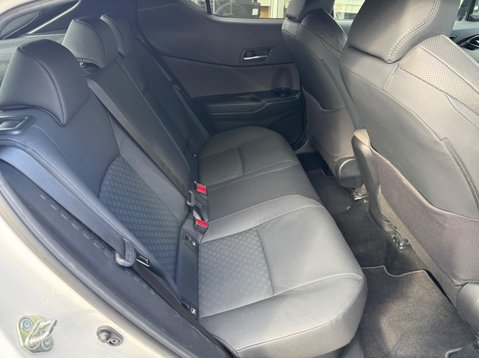 Toyota C-HR EXCEL 37