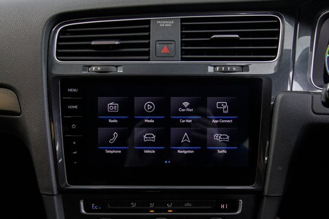 Volkswagen Golf E-GOLF 21