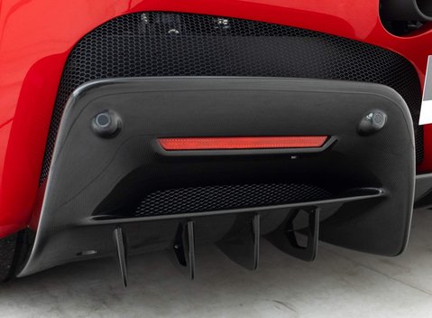 Ferrari SF90 Stradale 29