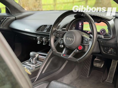 Audi R8 5.2 R8+ Quattro V10 Semi-Auto 4WD 2dr 15