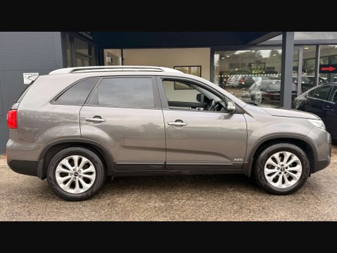 Kia Sorento 2.2 Sorento KX-3 Sat Nav CRDi 4x4 Auto 4WD 5dr 17