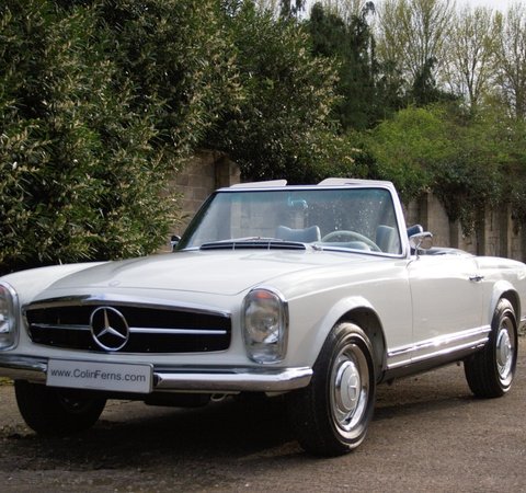 Mercedes-Benz W113 230SL