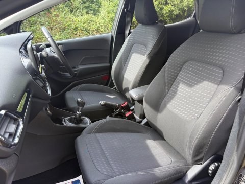 Ford Fiesta TITANIUM 16
